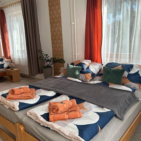Tavaszpart Vendeghaz Lejlighed Szeged Eksteriør billede