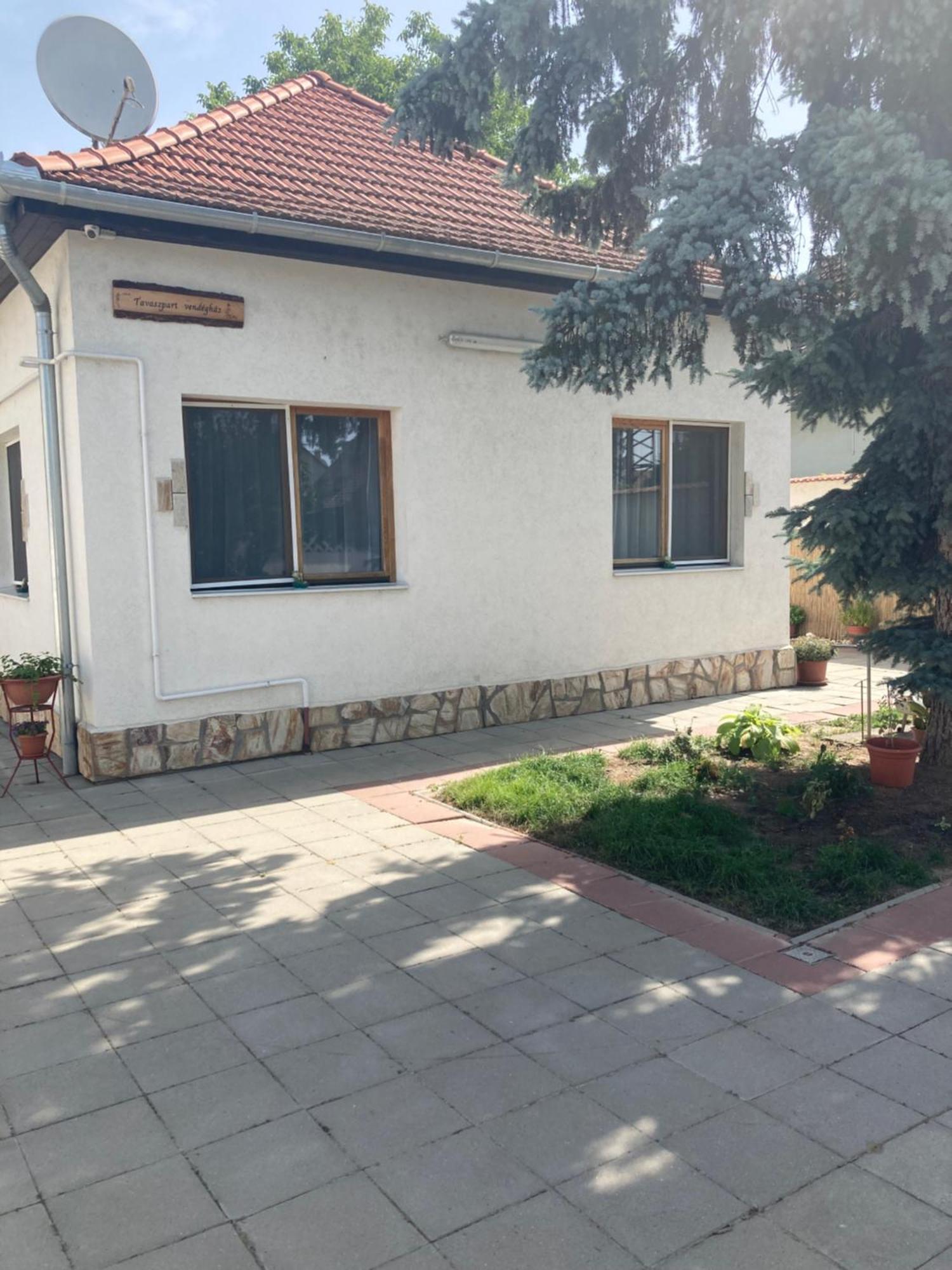 Tavaszpart Vendeghaz Lejlighed Szeged Eksteriør billede